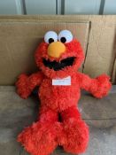Sesame Street Talking Tickle Me Elmo Soft Toy. RRP £25.00 Grade U