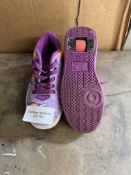 Heeleys UK Size 2. RRP £39.99 Grade U