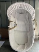 Kinder Valley Zoo Time Moses Basket. RRP £34.99 Grade U
