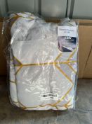 King size duvet set. RRP £29.99 Grade U