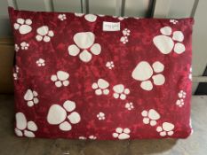 Large Dog Bed - Red. RRP £24.99 Grade U