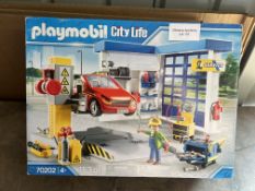 Playmobil 70201 City Life Petrol Station Toy. RRP £34.99 Grade U