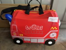 Trunki Children’s Ride-On Suitcase & Kid's Hand Luggage: Frank Fire Engine. RRP £44.99 Grade U