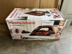 Morphy Richards 303250 Cordless Steam Iron. RRP £55.00 Grade U