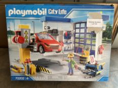 Playmobil 70201 City Life Petrol Station Toy. RRP £34.99 Grade U