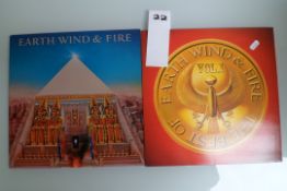 2 x Earth wind & fire vinyl records.