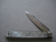 William Iv Mother Of Pearl Decorated Silver Folding Fruit Knife