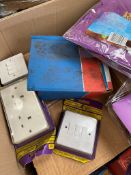 Wholesale Job Lot Pallet of New Mixed Lots Store Returns/Overstocks Stationary Toys ect