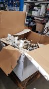 (P) Trader’s Lot Of Mixed Ex-Display Lighting Items. Contents Of Pallet.