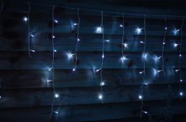 (11C) Lot RRP £540. 9x Items. 6x 960 Timer LED Icicle Lights Bright White RRP £65 Each. 3x 720 Time