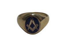 Details Grand Lodge Masonic Signet inscribed Masonic M with Cross - 9K Yellow gold - Ring Hallmarke