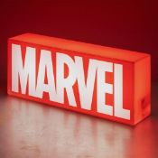 (7J) Lot RRP £185. 7x Items. 5x Marvel Logo Light RRP £25 Each. 1x Halo Infinite Master Chief The O