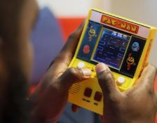 (7D) 18x Items. 5x Wellness Tracker Smartwatch. 3x Pac Man Retro Mini Arcade RRP £30 Each (1x No Bo
