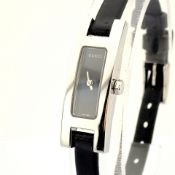 Gucci / 3900L - Lady's Steel Wrist Watch