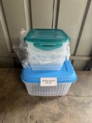 Eelection of food containers. RRP £19.99 - GRADE B