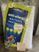 Silentnight Anti Allergy Mattress Topper Kingsize. RRP £34.99 - GRADE U