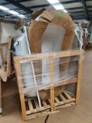 Trader Pallet. 1 x Free Standing Slipper Bath. 1 x 1500x700mm Steel Single Ended Bath. 1 x 1400x900