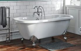 Trader lot. 3 x Baths. 1 x Double Ended Roll Top (Main Bath Only). 1 x 1700 Single Ended Bath (chip