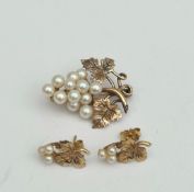9ct Gold Vine Leaf and Pearl Pendant & Earrings