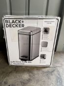 BLACK+DECKER Rectangular Pedal Bin, Stainless Steel, 5L. RRP £49.99 - GRADE U BLACK+DECKER