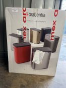 Brabantia Bo Touch Bin. RRP £49.99 - GRADE U Brabantia Bo Touch Bin. RRP £49.99 - GRADE U----