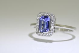 Tanzanite & Diamond Ring