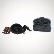 (6E) Lot RRP £325. 13x Items. 11x Red5 RC Wall Climbing Tarantula RRP £25 Each. 2x Creepy Creat...