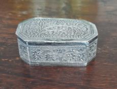 Decorative 800 Grade Silver Pill Box.