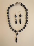 A Snowflake Obsidian Necklace and Earrings Set