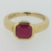 9CT Yellow Gold (375) Ruby Ring