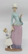 LladrÃ³ Figurine Governess & Child