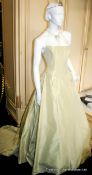 Top Quality Suzanne Neville Wedding Dress Cost Â£3500