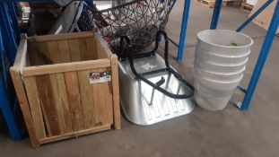 (63/6I) 7x Items. 5x Large White Planter RRP £13.95 Each (H34cm, Dia 41cm) All Appear As New. 1...