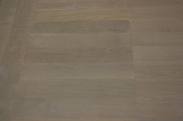27 Packs, 30.51sqm, Oak Nebbia Petite Select Grade Wood Flooring HW7000