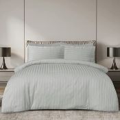Catherine Lansfield Double Duvet Set. RRP £25.00 - GRADE U