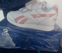 2 X BRAND NEW CHILDRENS REEBOK ROYAL WHITE CLASSIC TRAINERS SIZE INFANT 12
