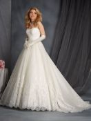 Alfred Angelo Style Uk2566 in Size 16-18 Ivory