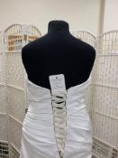 Alfred Angelo Style Uk2360 Size 16