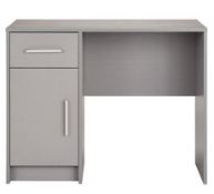 (117/7L) Lot RRP £173.98. 4x Items. 1x Norton Coffee Table With Nest Black Ash Effect RRP £49 Di...
