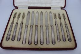 Cased 6 Place Solid Silver Dessert Service Sheffield 1914