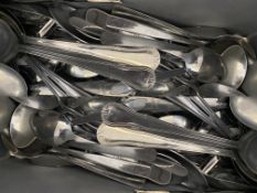 Large Quantity of S/S Spoons (Ref 64)