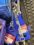 Assorted Items (Ref 127)