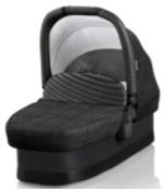 J-CARBON CARRYCOT - GRAPHITE BLACK - RRP £235Description: J-CARBON CARRYCOT - GRAPHITE