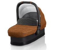 J-CARBON CARRYCOT - BOMBAY RUST - £235Description: J-CARBON CARRYCOT - BOMBAY RUST - £235ÊThe