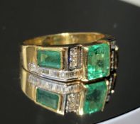Beautiful 2.80 Carat Natural Emerald Ring With Natural Diamonds And 18k Gold