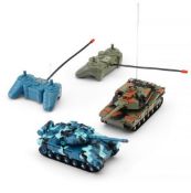 Title: (78/R9) Lot RRP £392. 8x Remote Control Battle Tanks Twin Pack RRP £49 Each. (Items Have