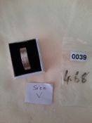 Sterling Silver Men's 6 mm 6 mm Wedding Band. RRP £89