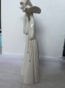 Lladro 4961 'Angel Dreaming'