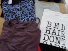 20 x Women’s Clothing Bundle. Including Pretty Secrets.