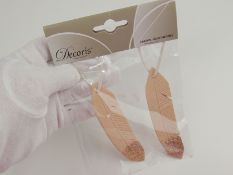 8 x 2 Piece Resin Feathers with Glitter (Champagne Pink)